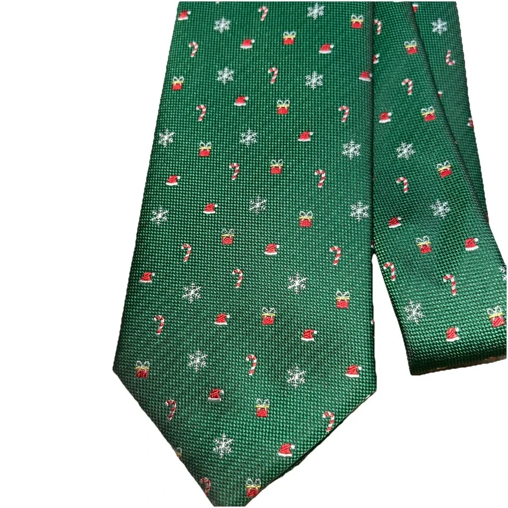 Club Room Silk Blend Christmas Tie Candy Canes Snowflakes Santa Hat Presents 59